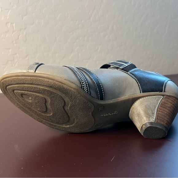 Remonte Leather Mary Janes Size 7, EU 38 - Picture 12 of 14